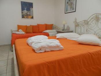 Maroulinas Boutique &