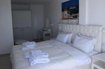 Maroulinas Boutique &